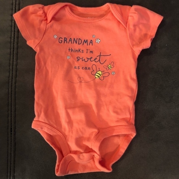 6 Carters Onesies Size 3 Months - Picture 10 of 13